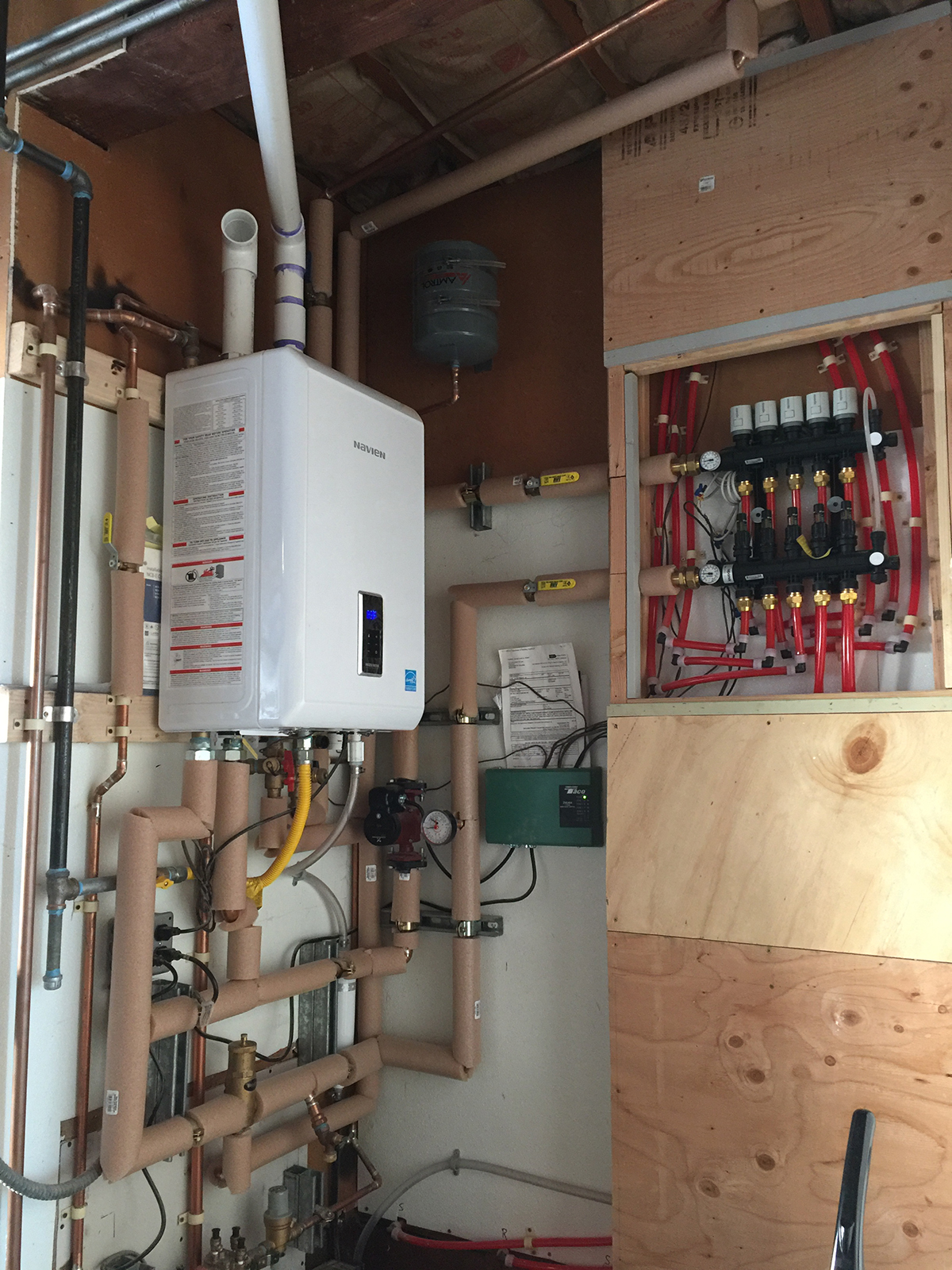 New mechanical panel and radiant floor heating system